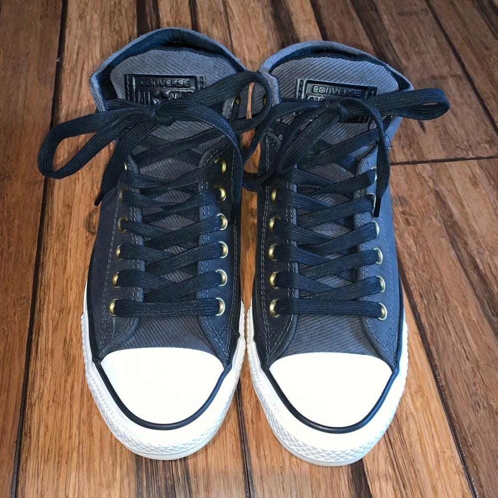 High top converse never worn